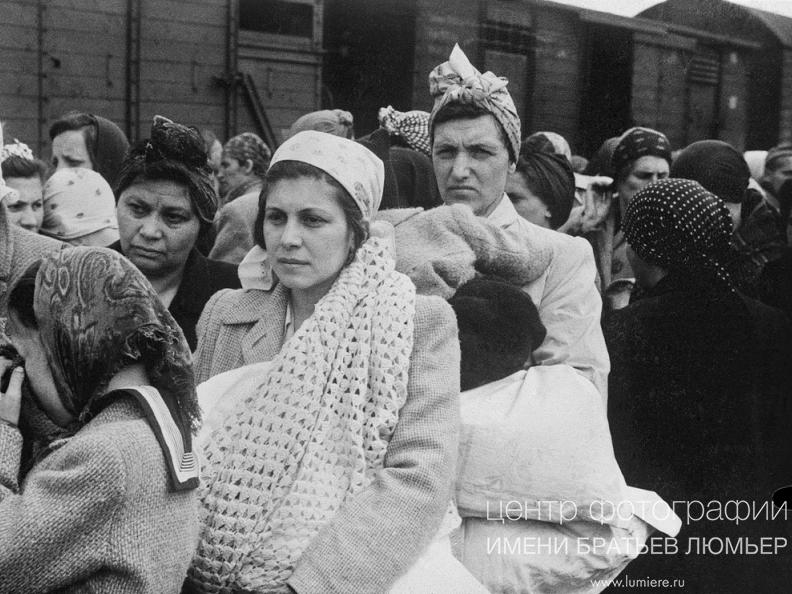 Фотовыставка «Альбом Аушвица» Фотовыставка «Альбом Аушвица»