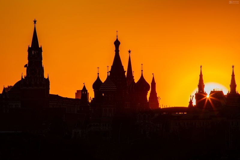 Фотопленэр по съемке городского пейзажа «Закат над рекой» Фотопленэр по съемке городского пейзажа «Закат над рекой»