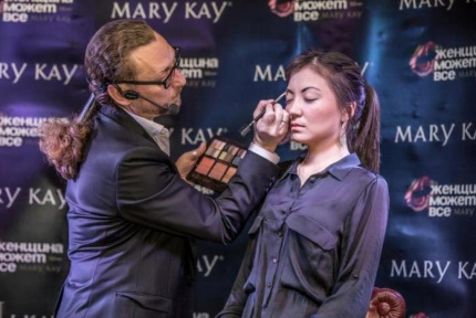 Мастер-класс «Макияж без визажиста» Мастер-класс «Макияж без визажиста»