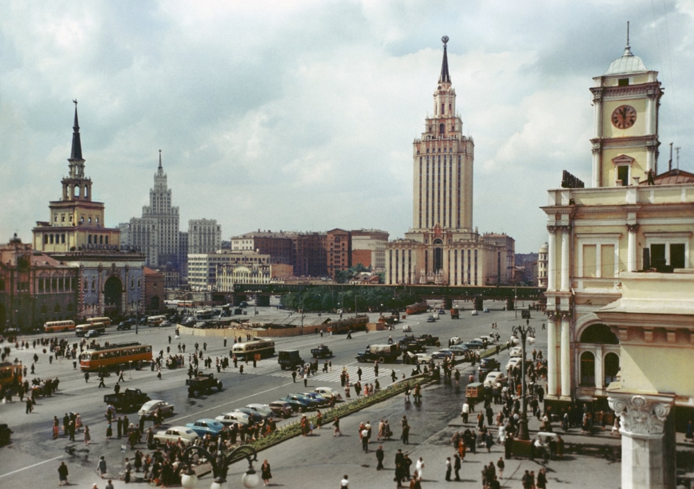 Выставка Наума Грановского «Москва: от первых такси до олимпийских строек» Выставка Наума Грановского «Москва: от первых такси до олимпийских строек»