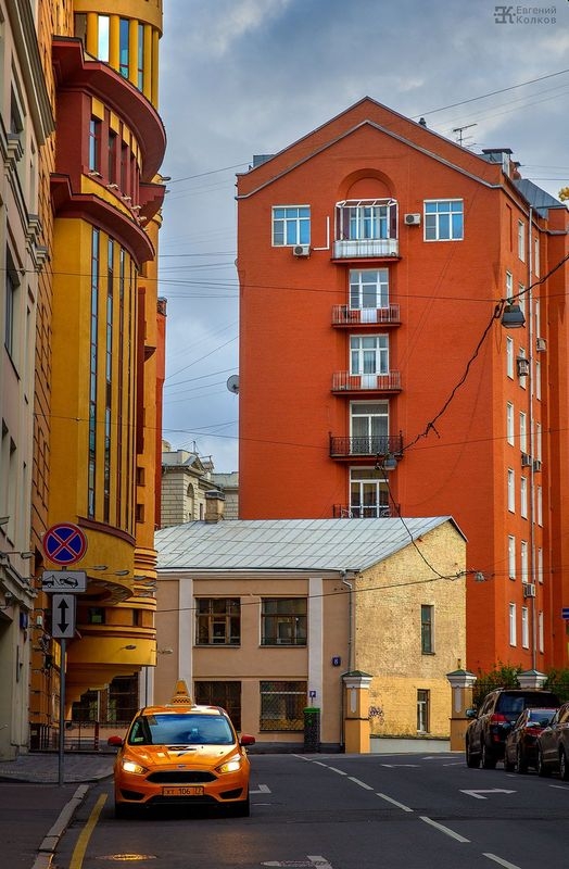 Фотопрогулка «Цвет в городской среде» Фотопрогулка «Цвет в городской среде»