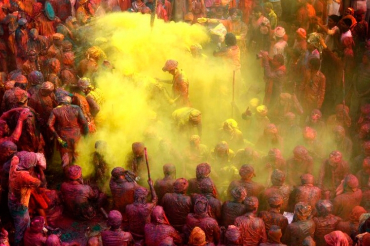 Фототур «Невероятная Индия-1: храмовый праздник красок Холи в Матхуре, Агра и Ор