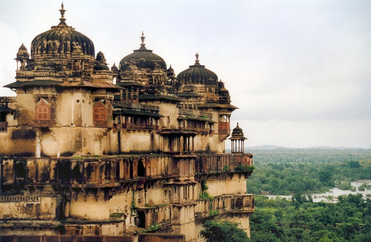 Фототур «Невероятная Индия-2: Агра, Орчха, Каджурахо и праздник красок Холи в Ва