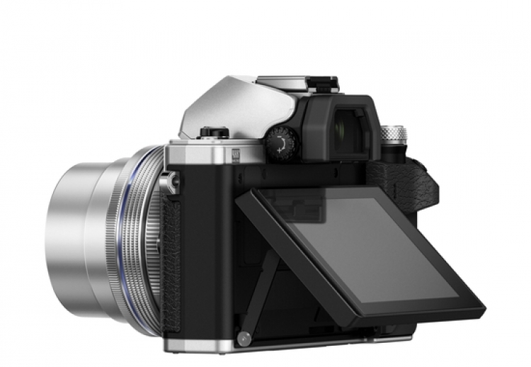 Онлайн презентация новейшей системной камеры OLYMPUS OM-D E-M10 Mark II